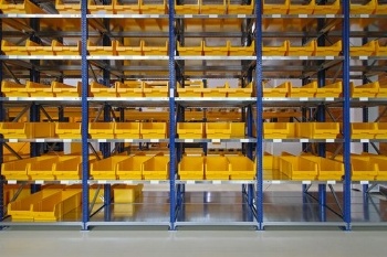 How to Choose Good Equipment for Warehouse Storage